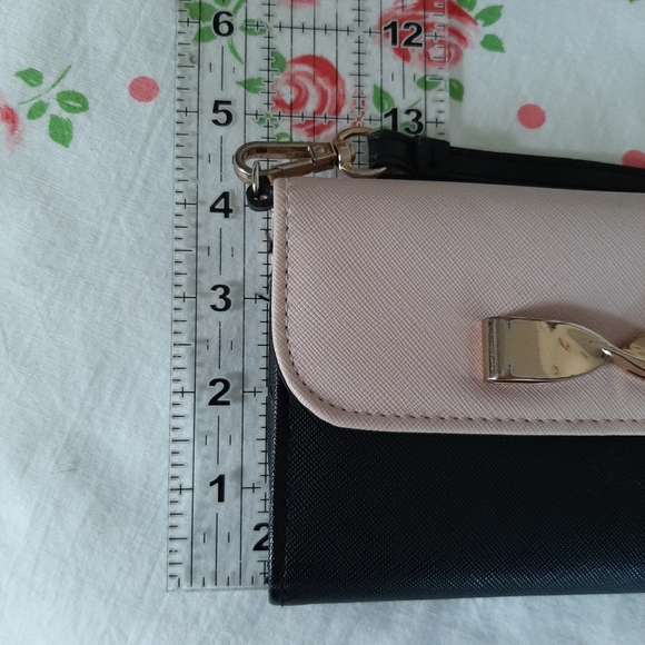Victoria's Secret Pink and Black Wallet with Mirror - Picture 9 of 10